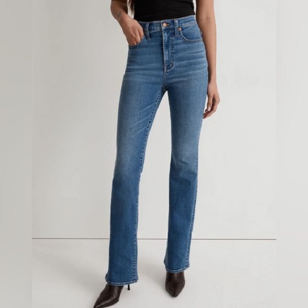 Low-rise jeans defined.